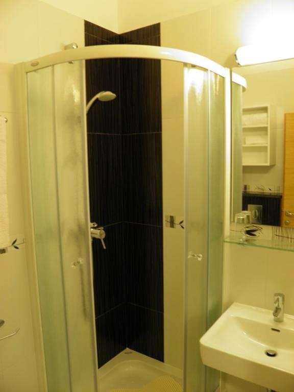 Tomas Apartmán